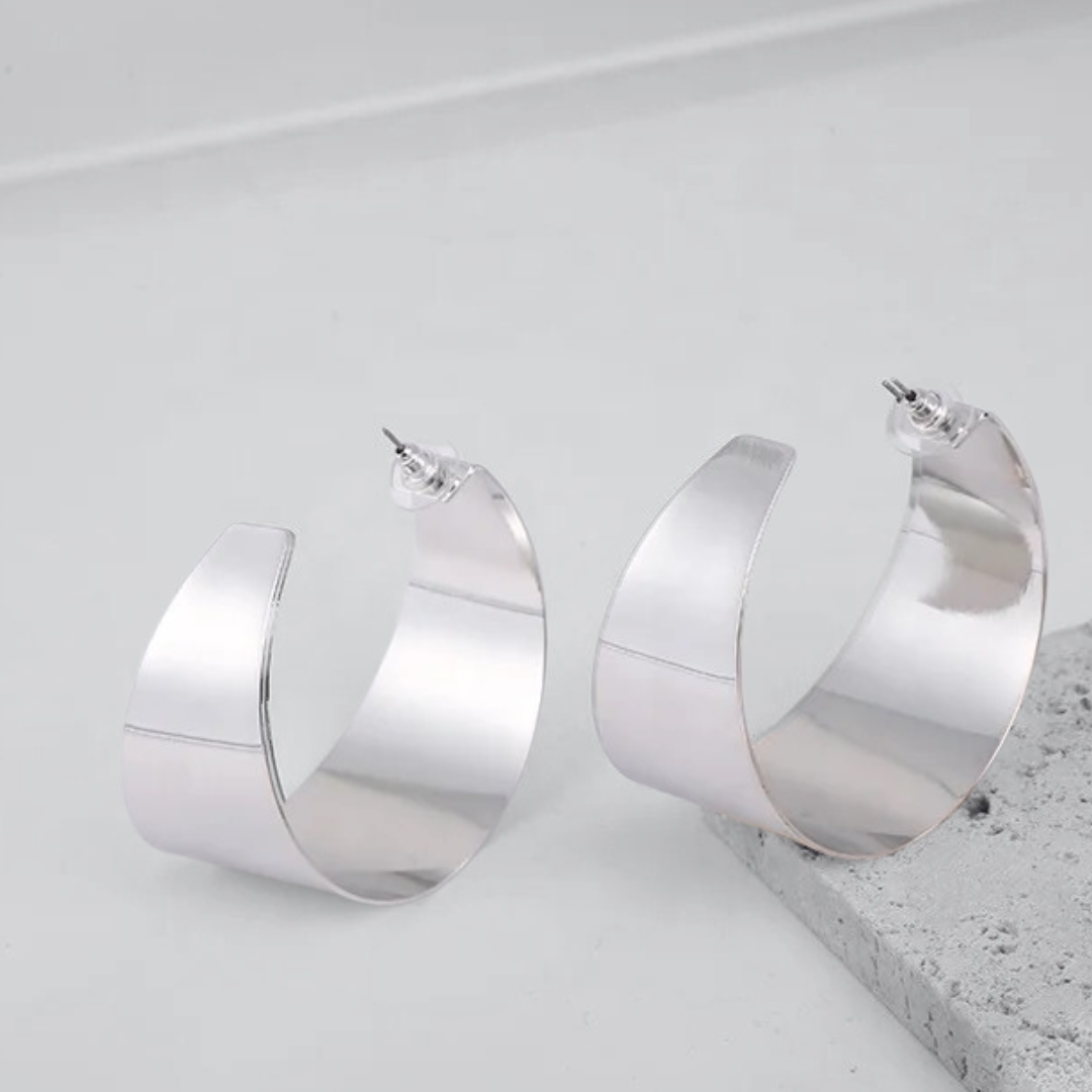 G I G I  Satin Hoops