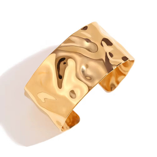 I C O N I C  Crush Bracelet Cuff
