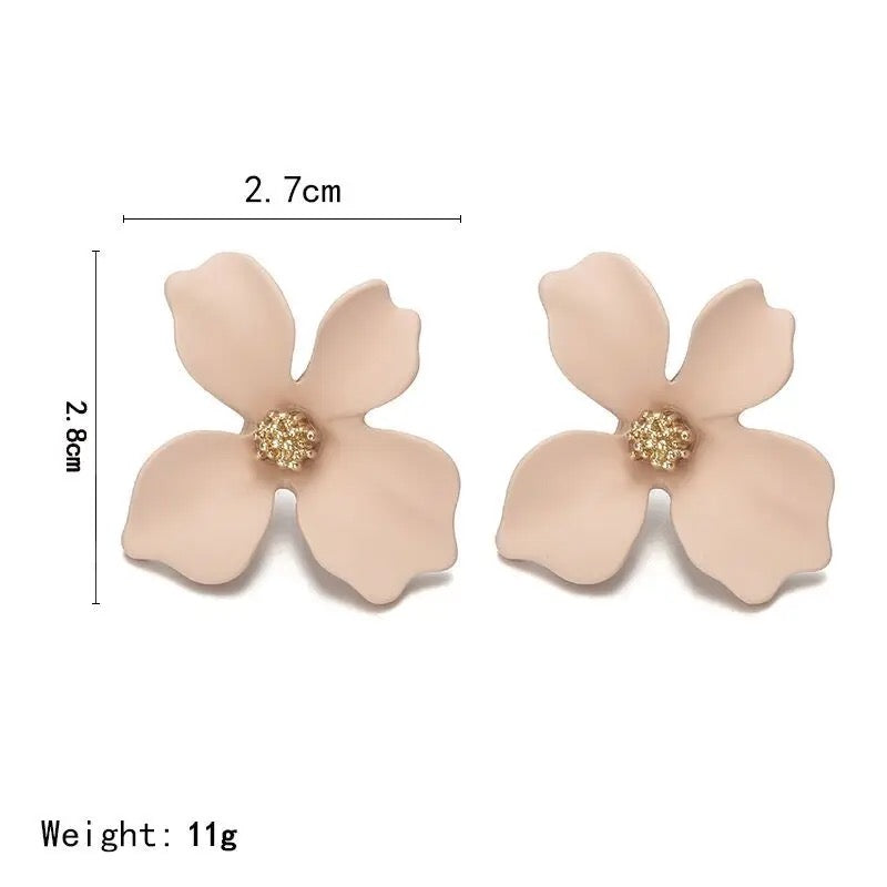 K A S C I Floral Studs