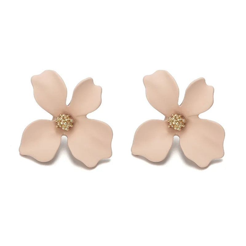 K A S C I Floral Studs