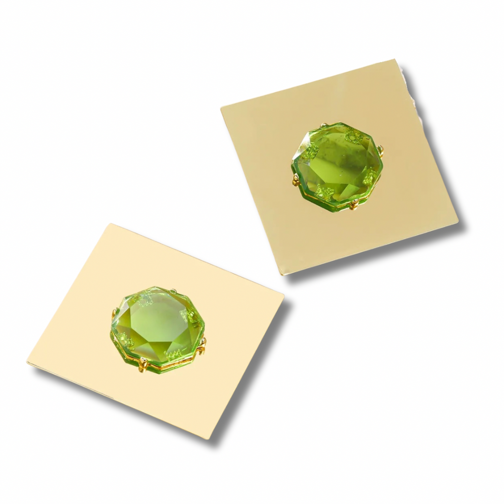 T A N J I  Retro Studs