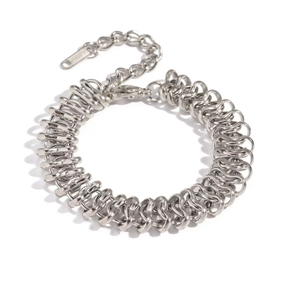 V E R A || Statement Bracelet
