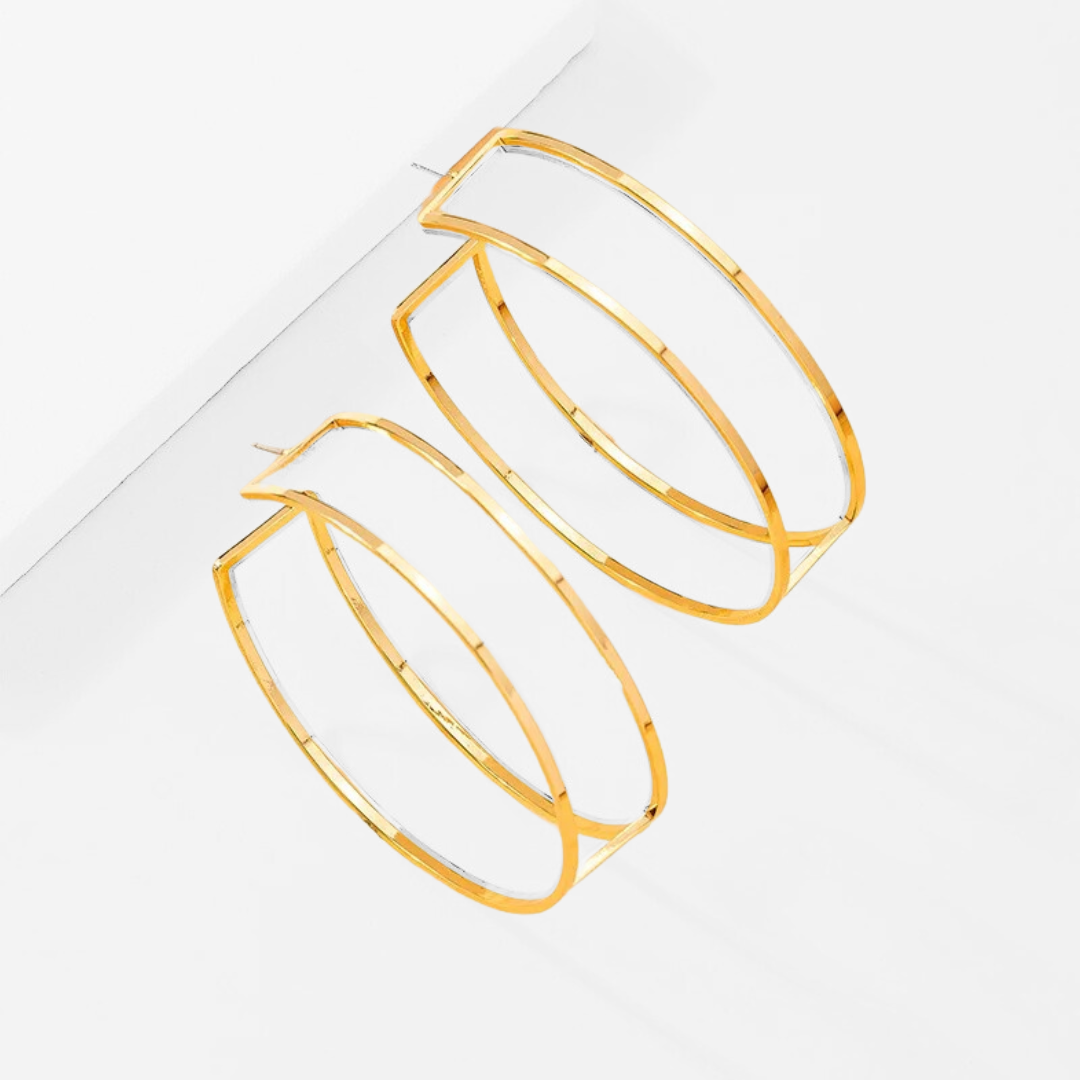 O L I V I A Oversized Gold Hoops