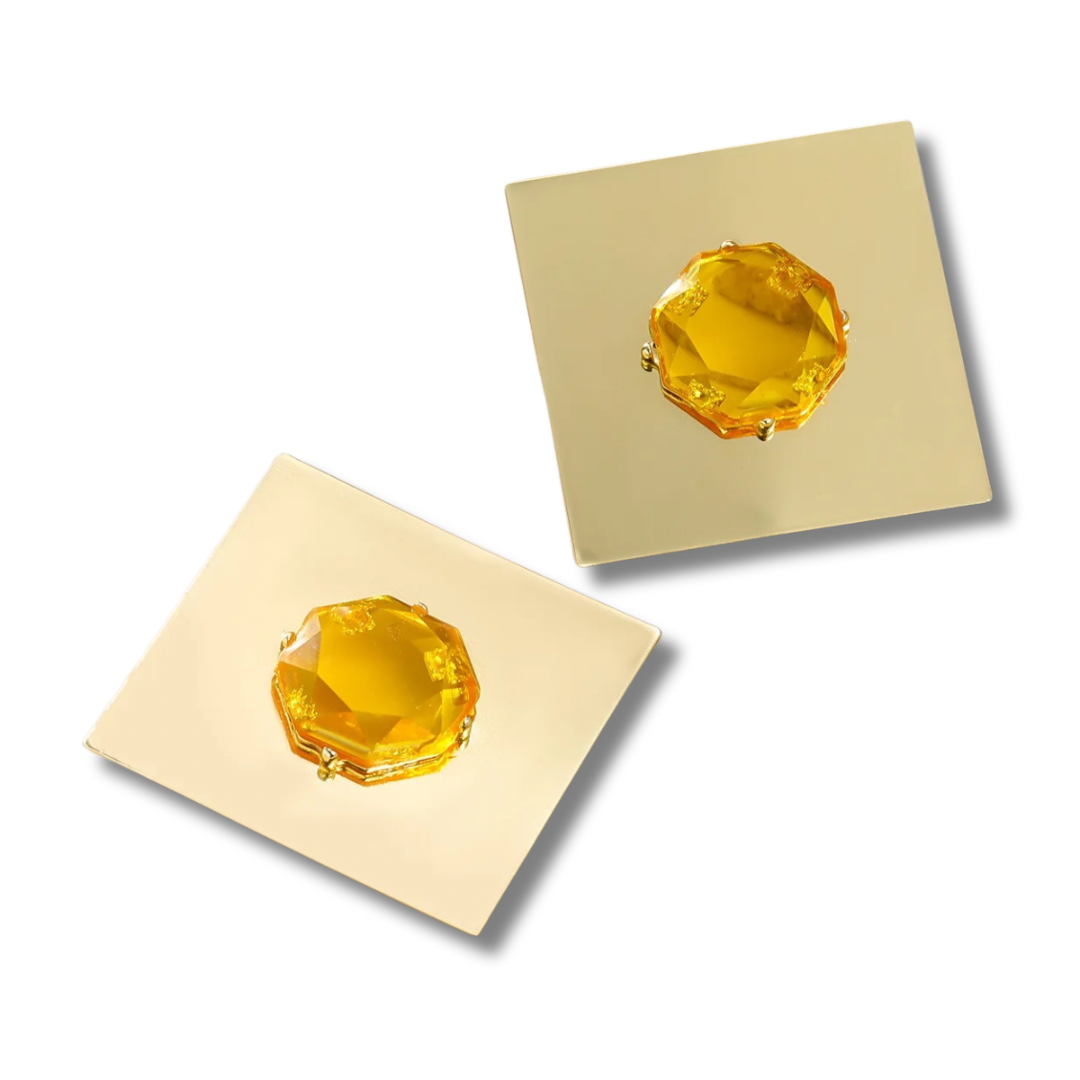 T A N J I  Retro Studs