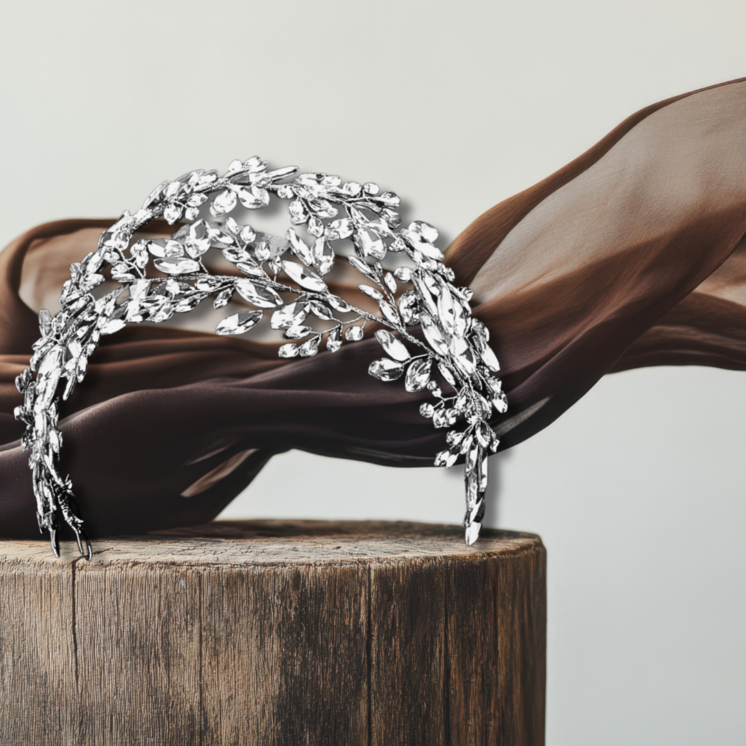 E L L I E Crystal Tiara