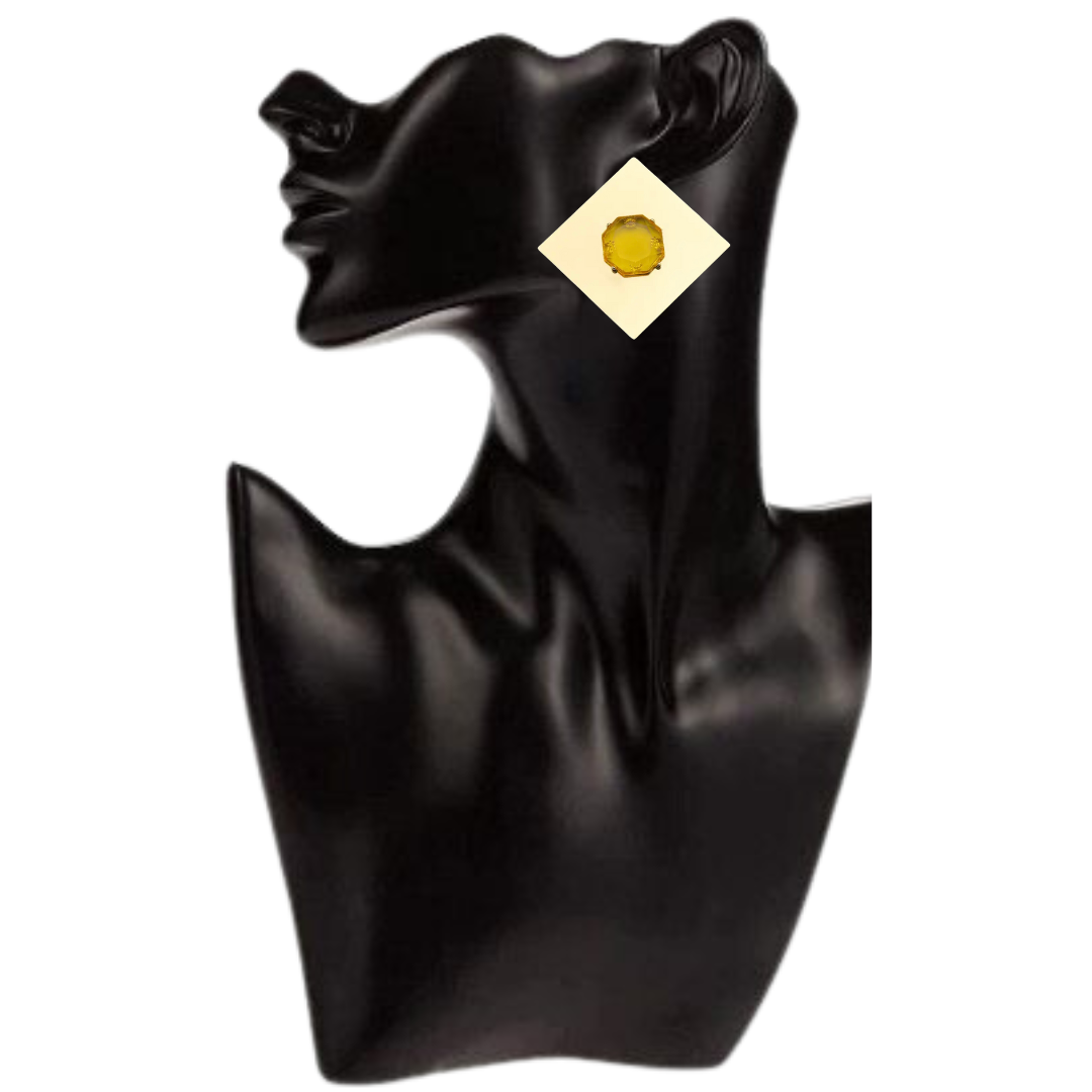 T A N J I  Retro Studs