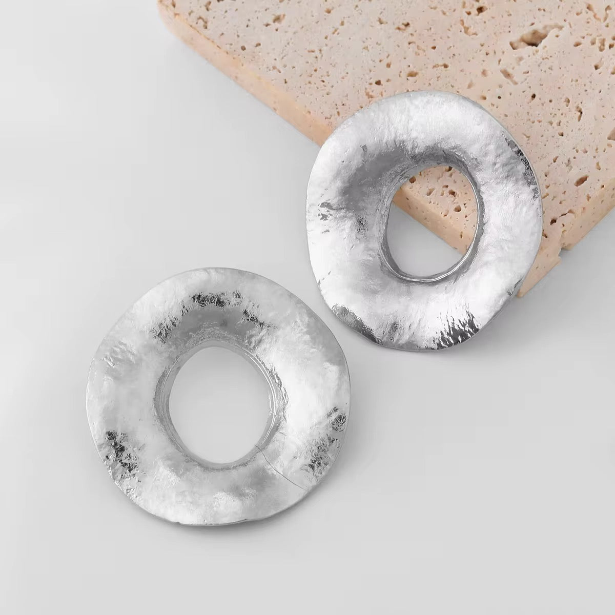 Z A N Z I - XL Statement Studs