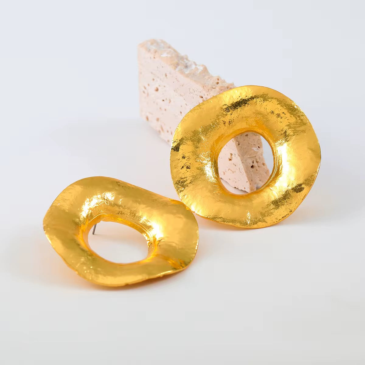 Z A N Z I - XL Statement Studs