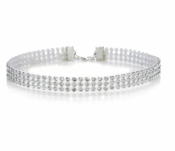 B R A Z E N Crystal Choker